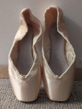 Bloch Raffine Size 6 XX Regular Shank